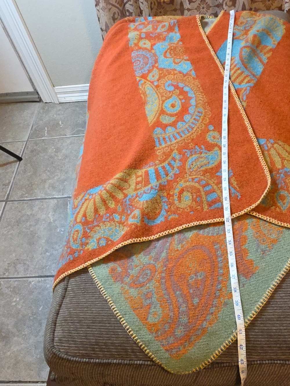 Breezy Lane Ruana Poncho Shawl - Picture 6 of 6